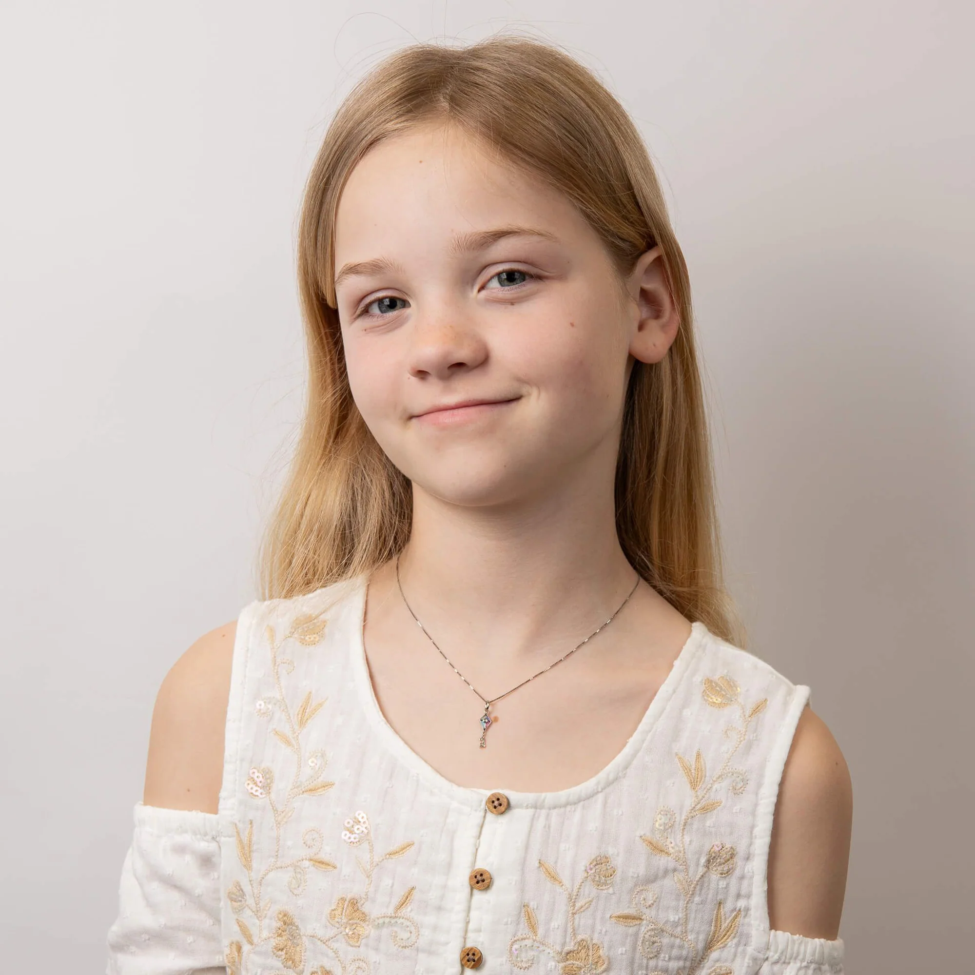 D for Diamond Children's Kite Pendant - Image 3