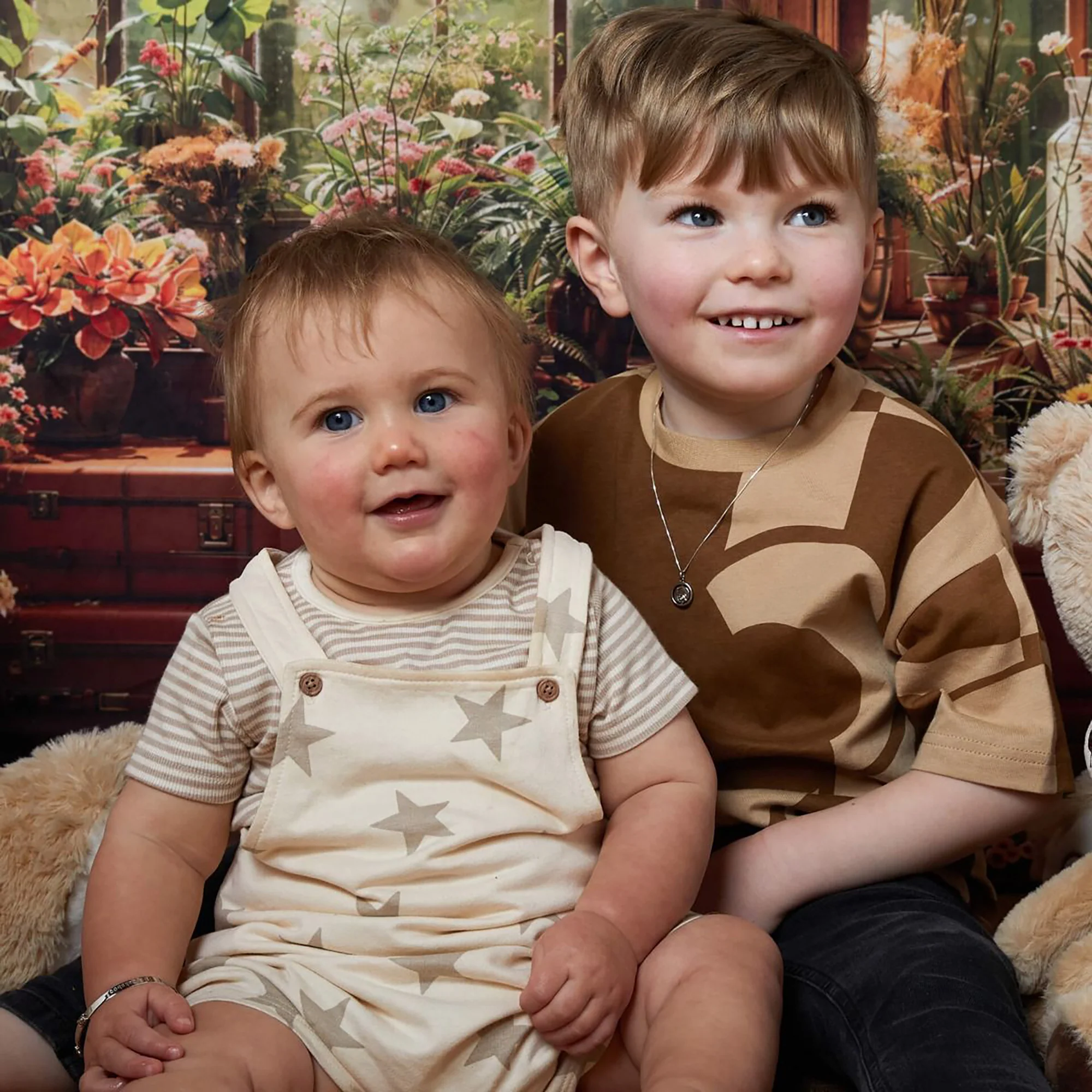 D for Diamond Child's Teddy Bear Peekaboo Expanding Bangle - Image 3